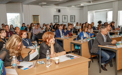 a04-a3242_250x154_crop_478b24840a