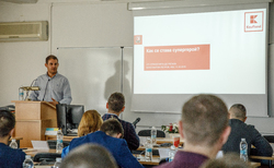 a04-a3253_250x154_crop_478b24840a