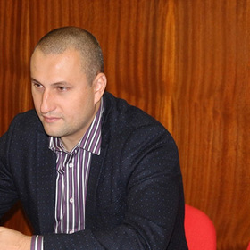 narodniq_280x280_crop_478b24840a