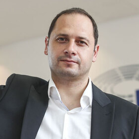 petar-vitanov-v-duma_280x280_crop_478b24840a