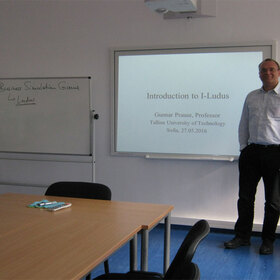 krauze-2_280x280_crop_478b24840a