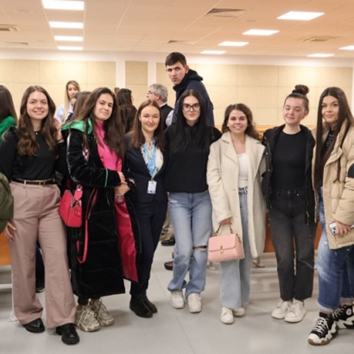 obb-ubb-bg_700x700_crop_478b24840a