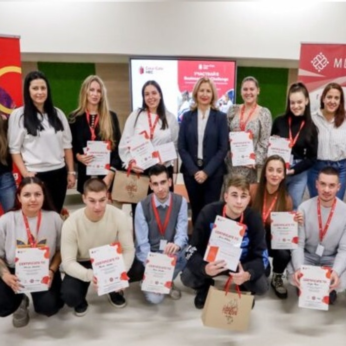 012_700x700_crop_478b24840a