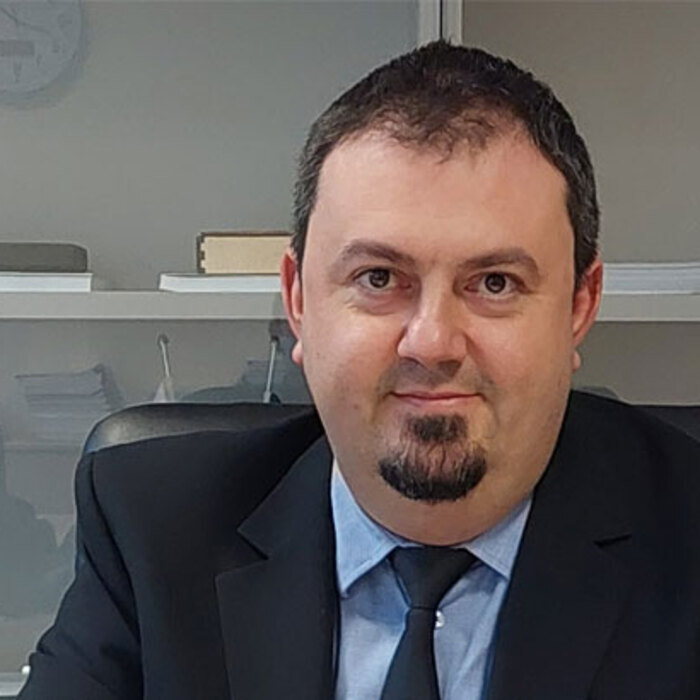 ivan-popov-v-az-buki_700x700_crop_478b24840a