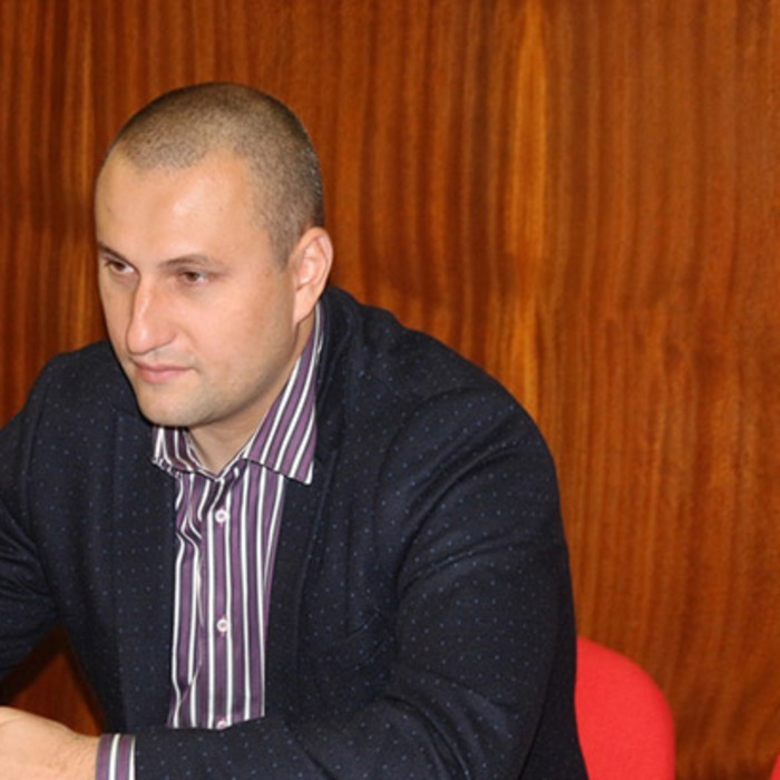 narodniq_700x700_crop_478b24840a