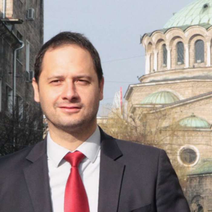 petar-vitanov-fokus_700x700_crop_478b24840a