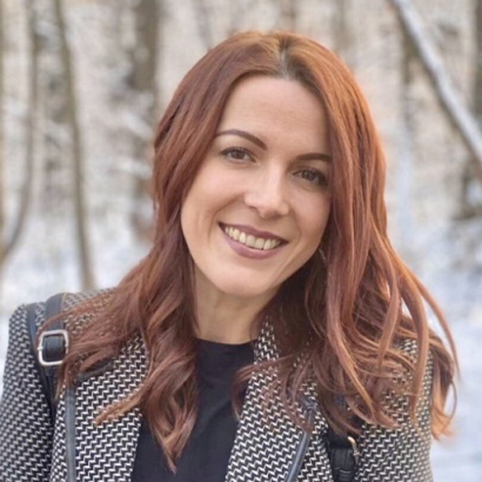 mina_700x700_crop_478b24840a