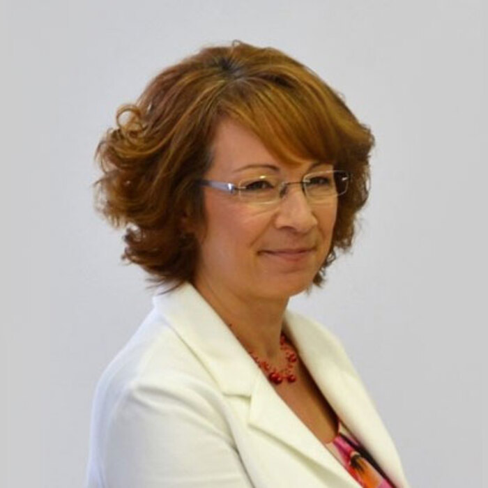 galina-stoqnova-v-24-chasa_700x700_crop_478b24840a